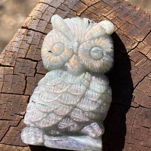 Labradorite crystal Owl carving